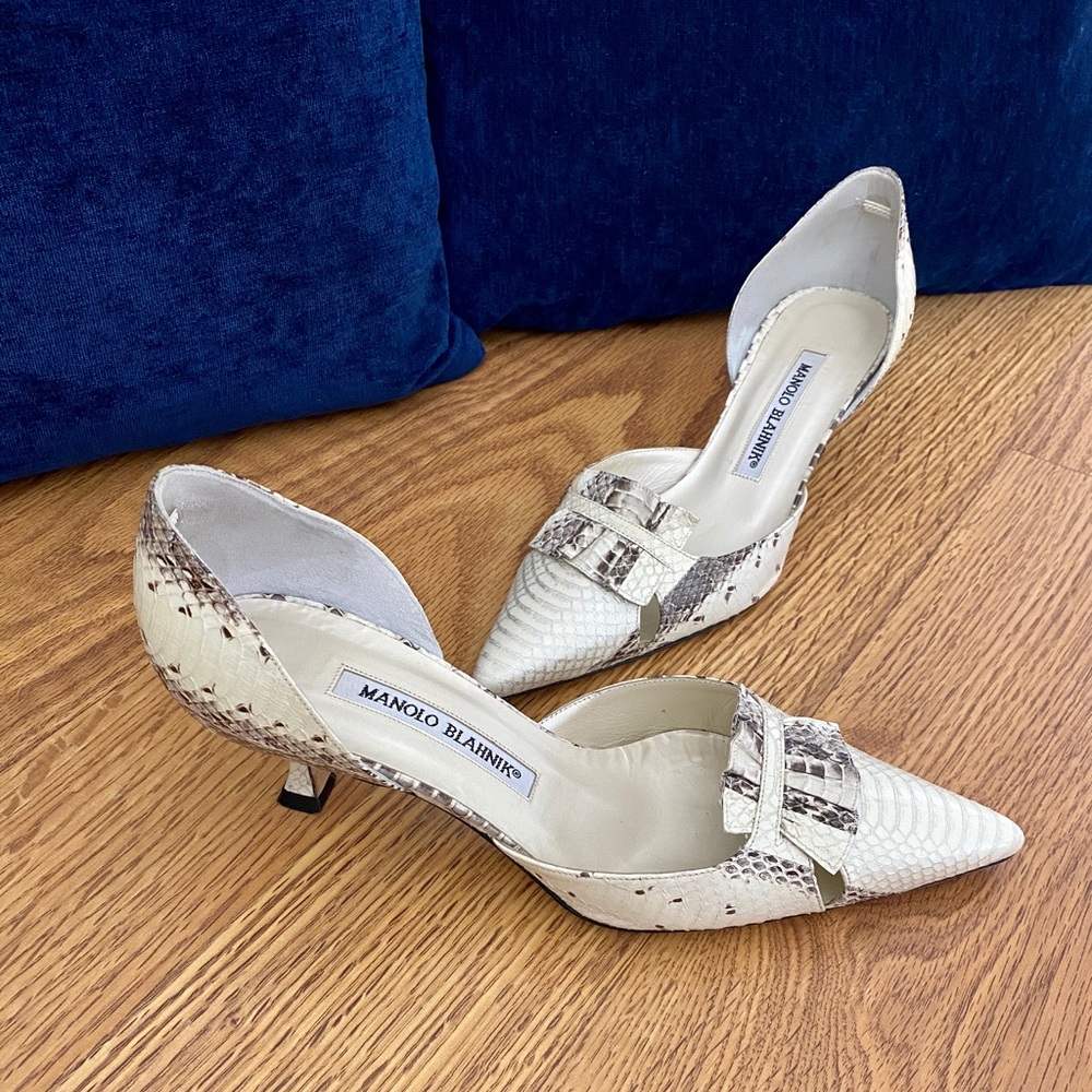 Manolo Blahnik Ivory Snakeskin Heels 36.5